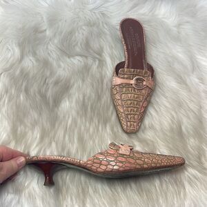 Donald‎ J. Pliner Couture Pink/Grey Croc Embossed Kitten Heel Mules Sz 7.5